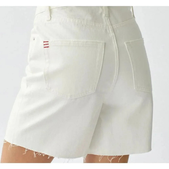 BDG ‘90s Denim Short NWOT - Picture 3 of 4